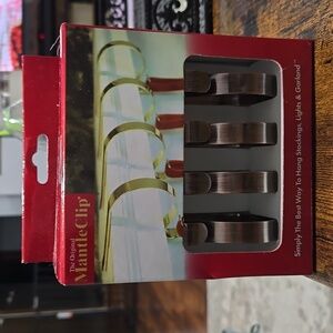 NWT The Original Mantle Clip stocking holders